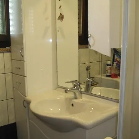 Dobrinj 2 Apartament *