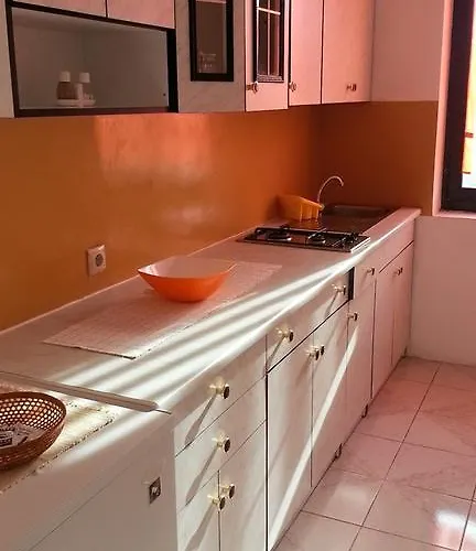 Dobrinj 2 아파트 *